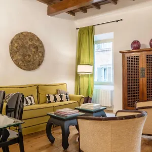 Residenza Clodio Spanish Steps Apartment