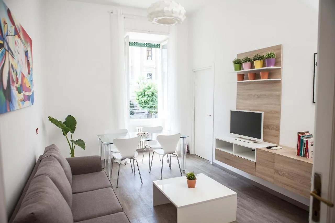 Domina Trastevere Apartment 2 - Roma Italy