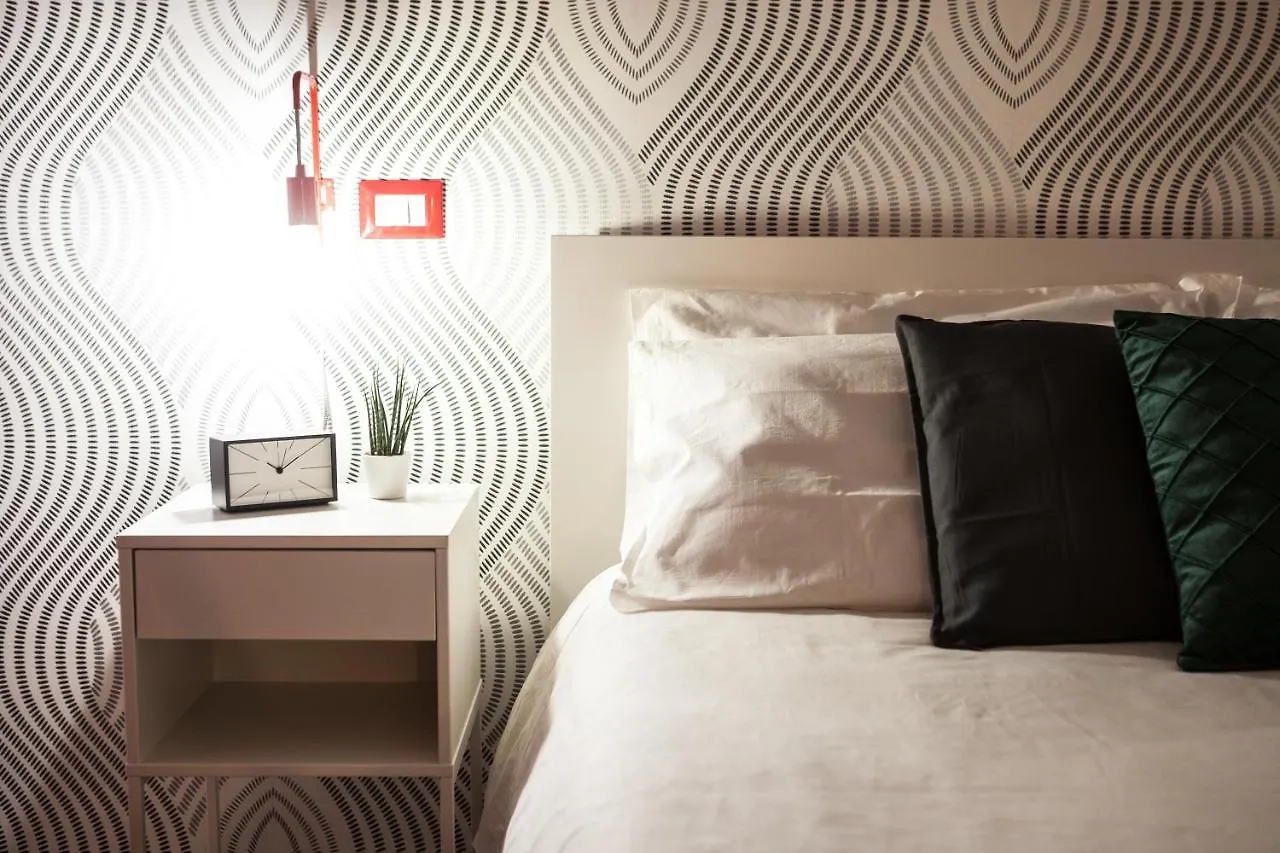 Domina Trastevere Apartment 2 - Roma 0*, Rome